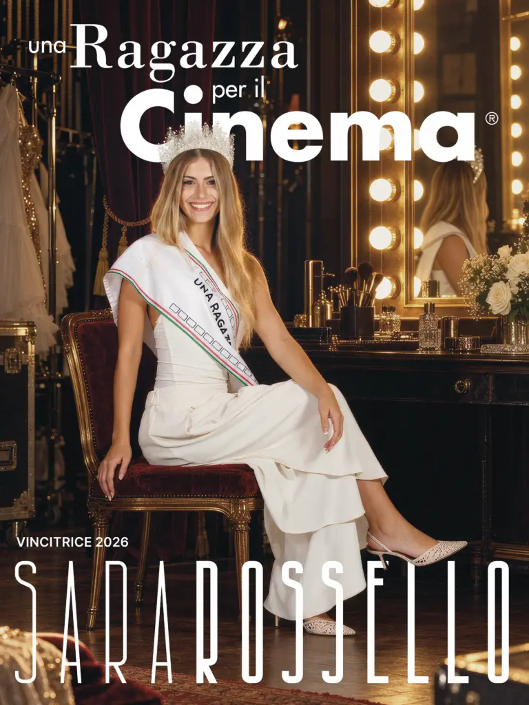 Sara Rossello con corona e fascia, seduta in camerino: copertina Vincitrice 2026