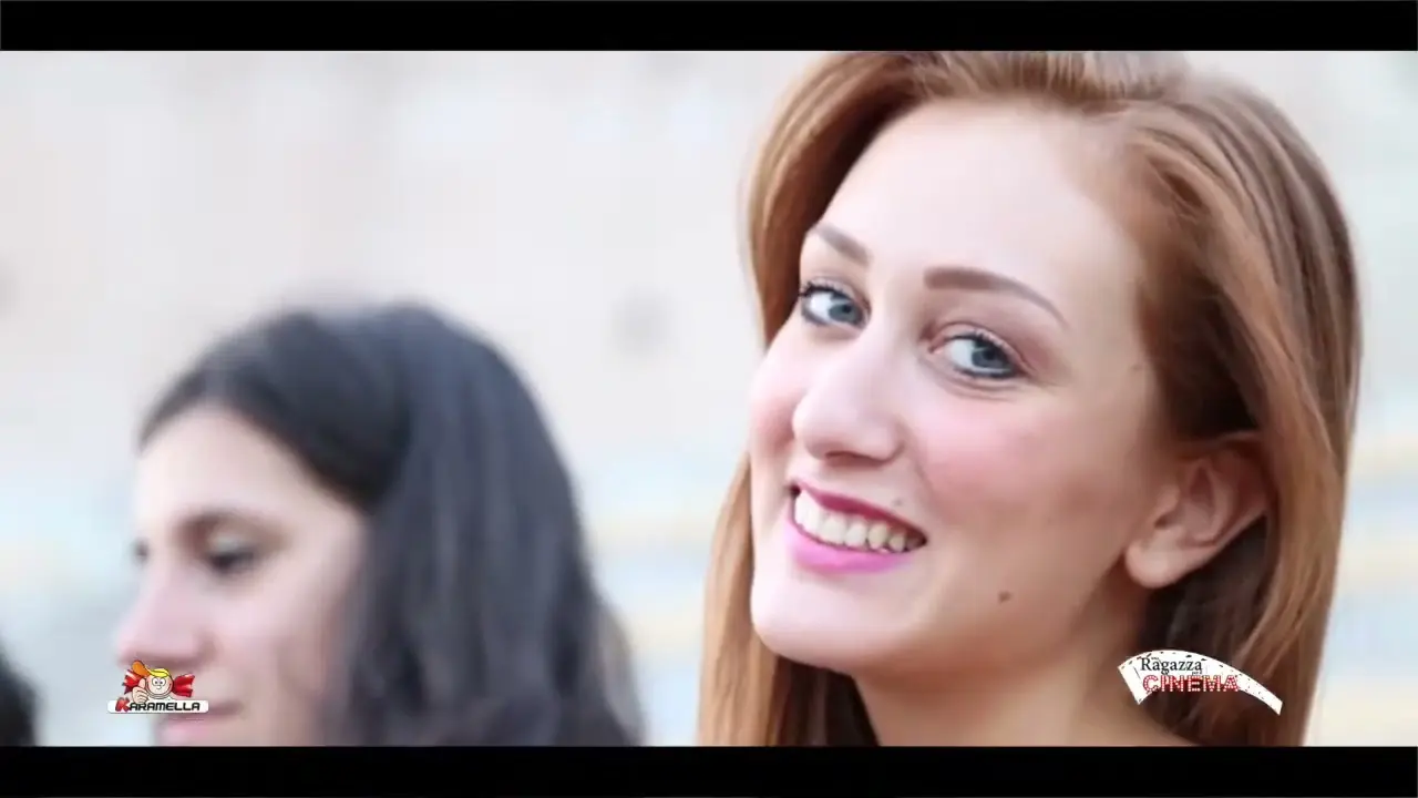 Miss in posa!! Si da il via al servizio fotografico ufficiale a Una Ragazza per il Cinema
